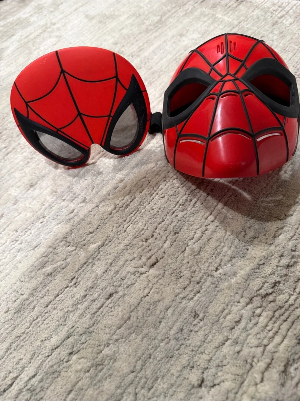 Marvel Spiderman - Hero FX Mask 2017 #100312 and Marvel Spiderman Sun catchers